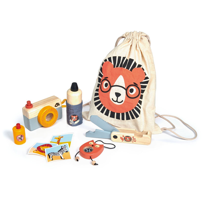 Tender Leaf safari pretend play educational adventure kit