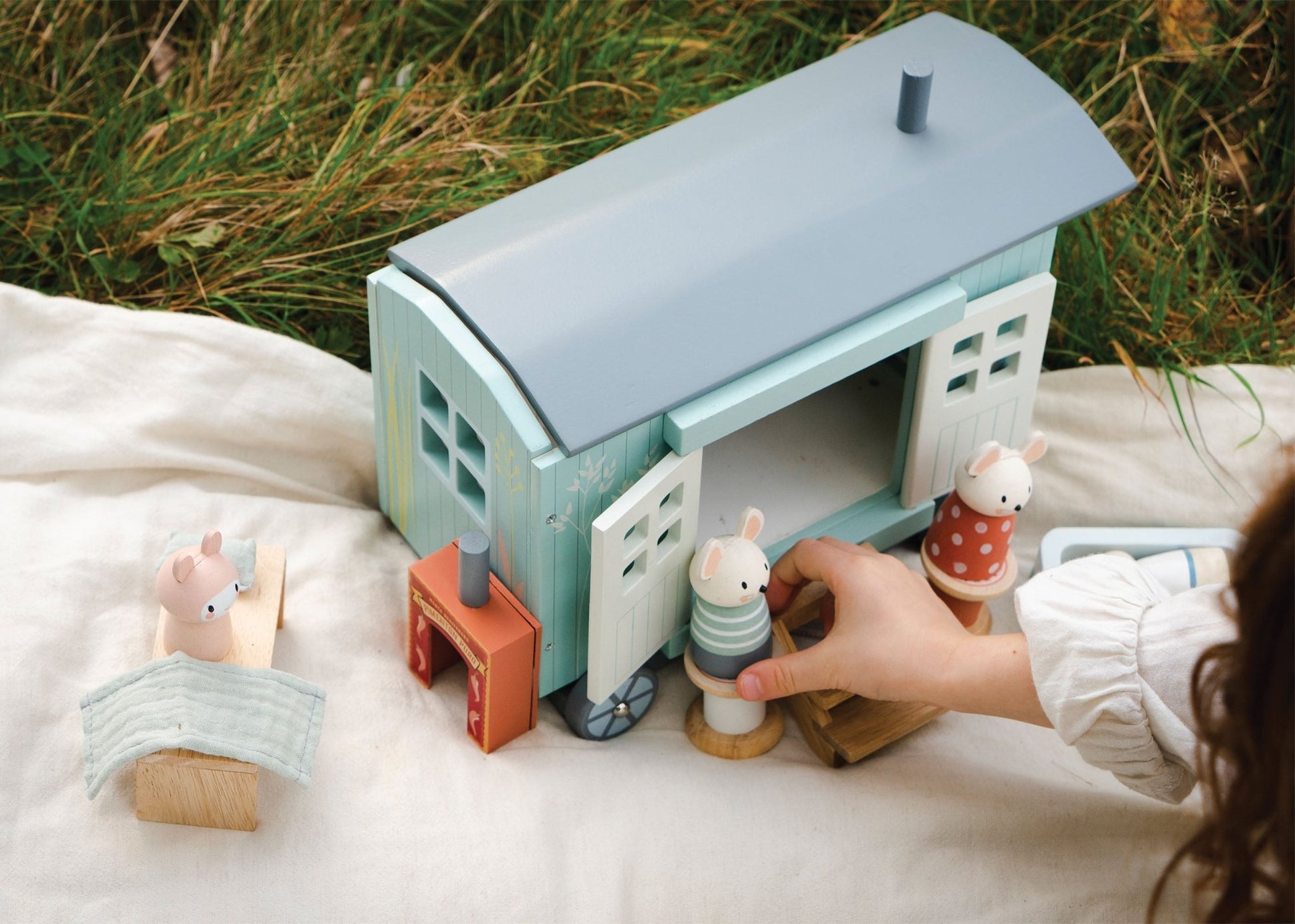 Secret Meadow Shepherd’s Hut - The Nurturing Nook