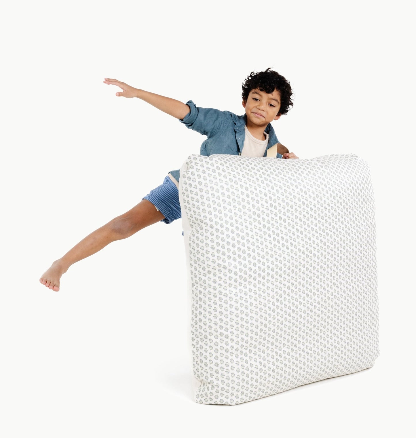Square floor pouf – 36" - The Nurturing Nook