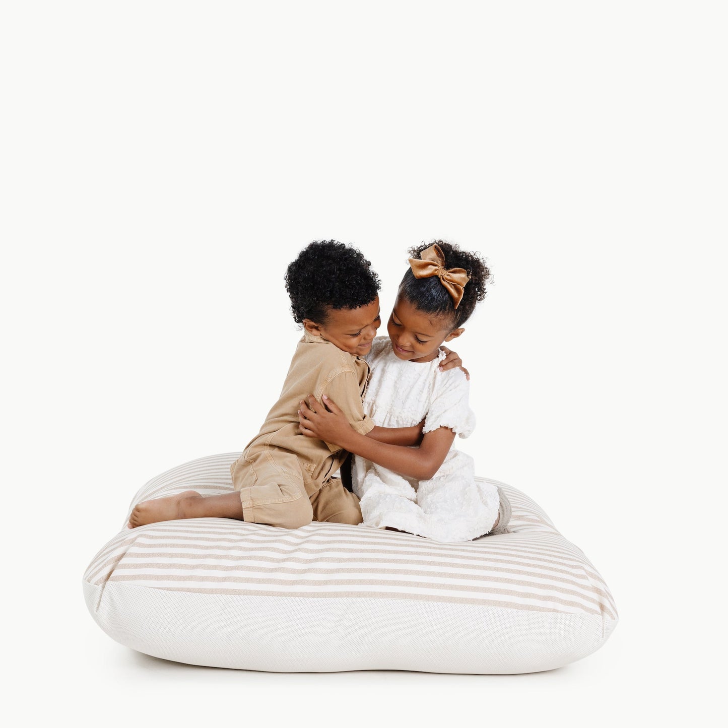 Square floor pouf – 36" - The Nurturing Nook