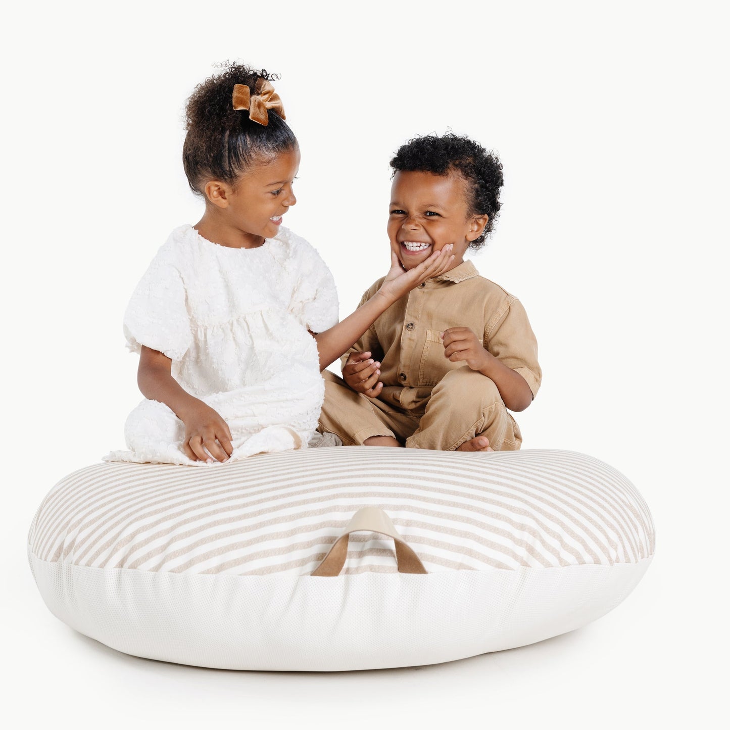 Square floor pouf – 36" - The Nurturing Nook