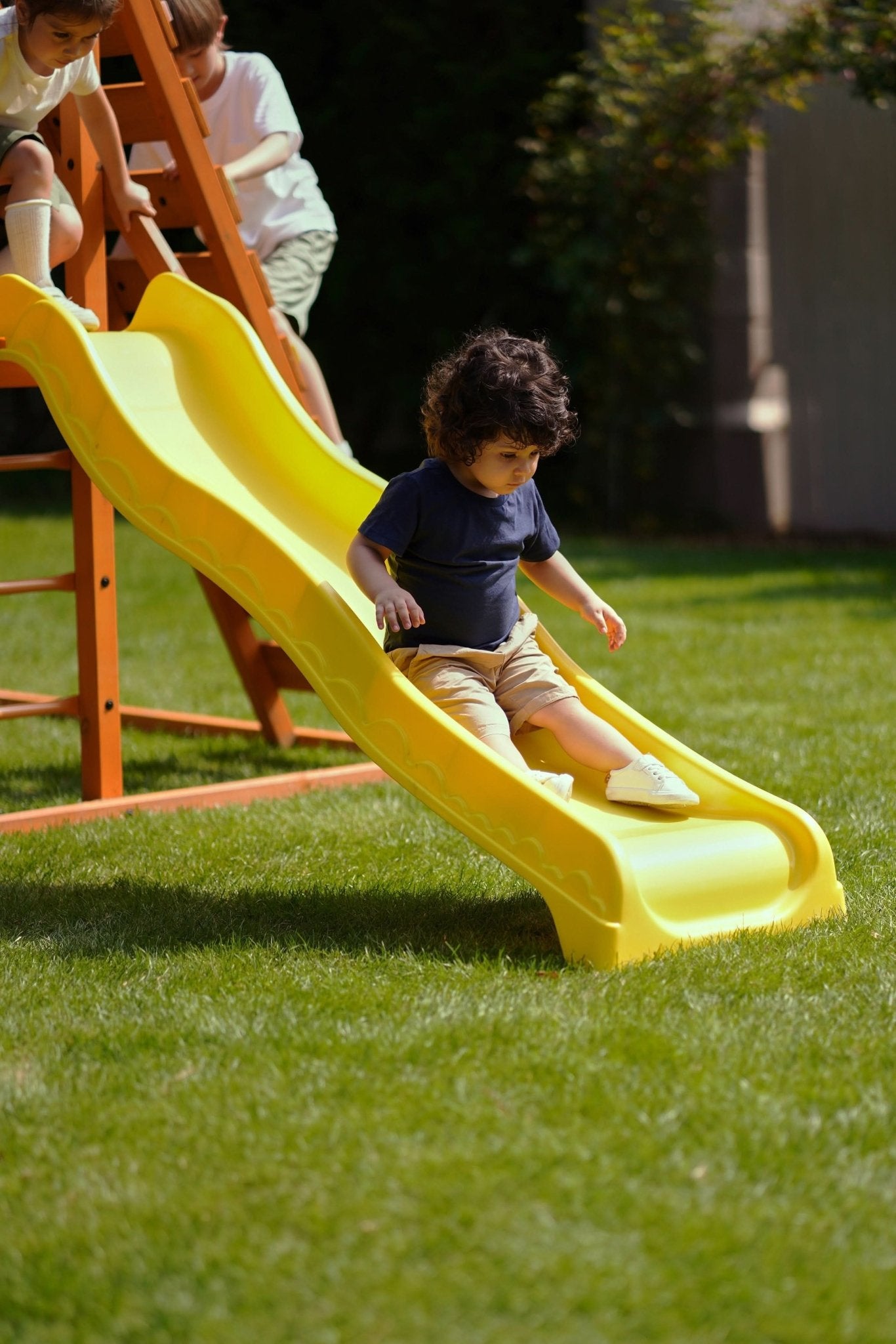 Sycamore - Backyard Ultimate Climbing Set with 2 Swings And Trapeze Bar - The Nurturing Nook