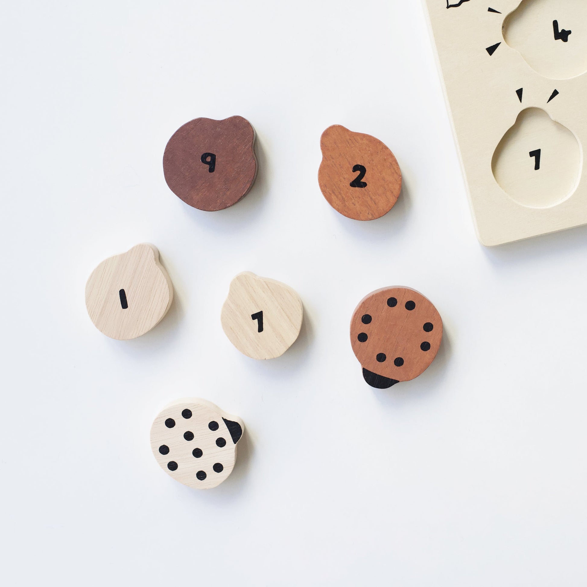 Wooden Tray Puzzle - Count to 10 Ladybugs - The Nurturing Nook